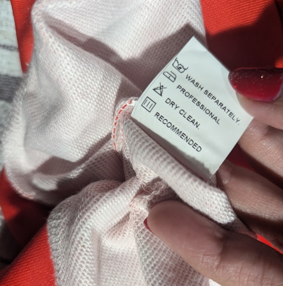 Zolucky Women’s Sweatshirt Christmas Snowflake Stars Red & White Size S NWT - Picture 16 of 16